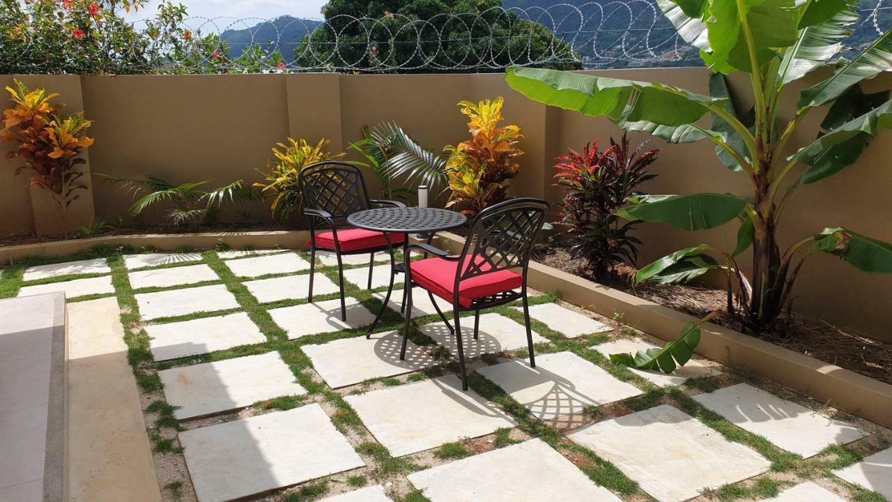 Whispering Palms Apartman Bel Ombre Kültér fotó